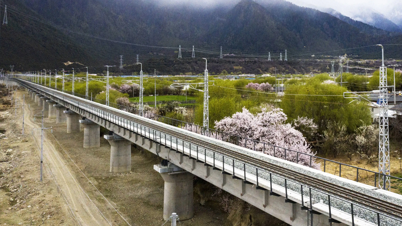 鐵路建設(shè)